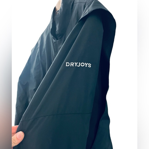 FOOTJOY DRYJOYS Men's Golf Short Sleeve
Pullover Jacket - Picture 6 of 7